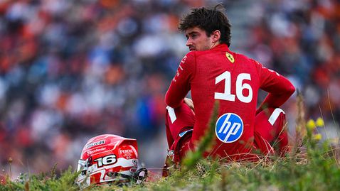 В Италия: Безкрайно страдание за Ферари!