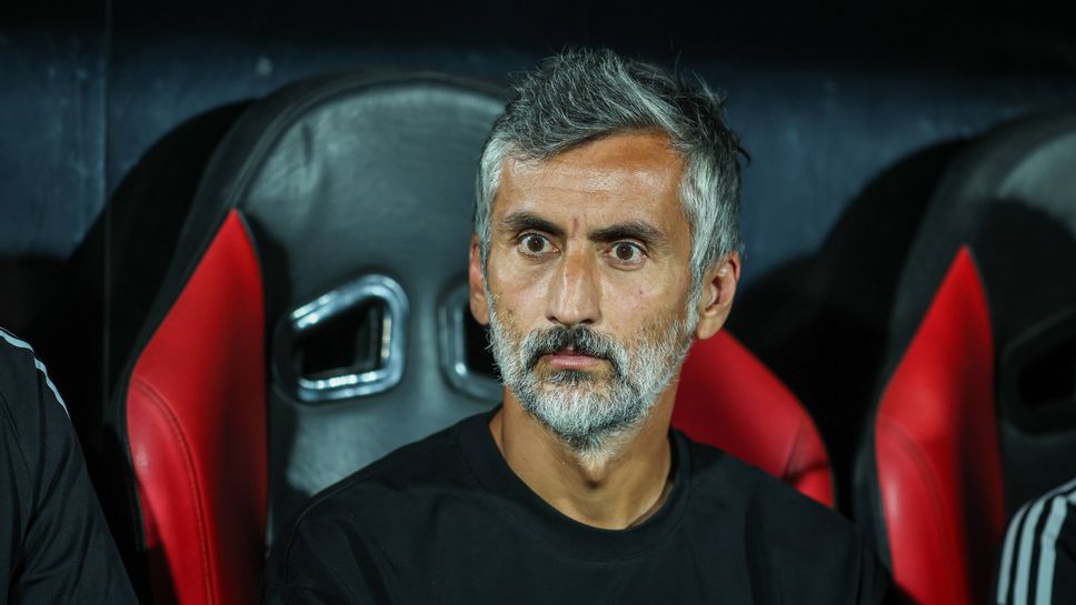 Участник на клубния Мондиал показа вратата на треньора си след само седем мача