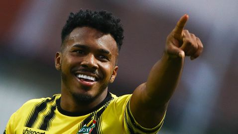  Двама се причислиха към Ботев (Пд) 