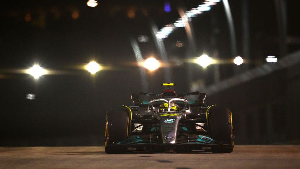 Хамилтън: Все още изоставаме с 1 секунда