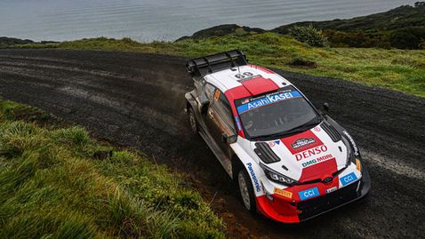  Рованпера поведе с близо 30 секунди в рали „ Нова Зеландия “, Танак е 3-ти 