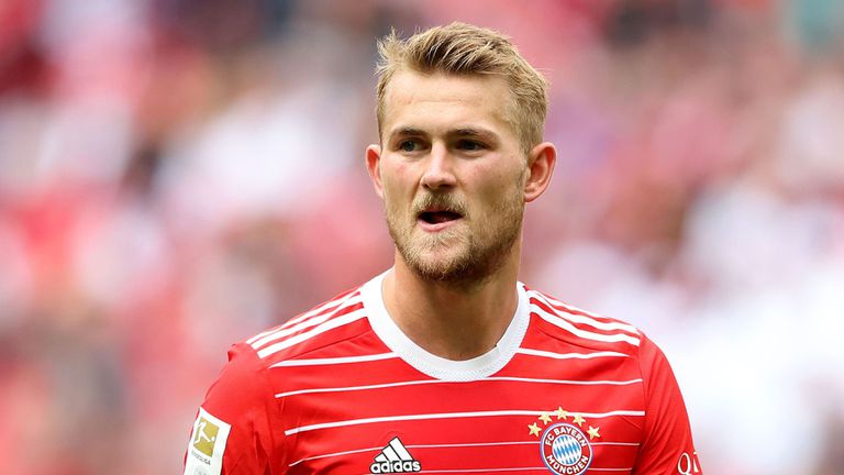 Легендарният италиански защитник Алесандро Неста направи забележка на Матайс де