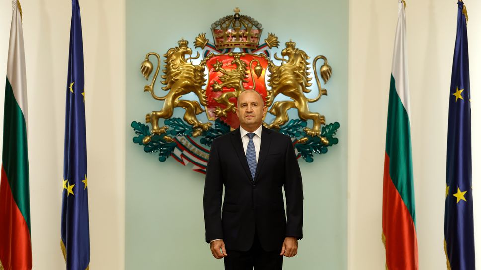 Държавният глава Румен Радев ще удостои с Почетния знак на