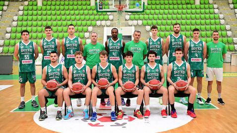  Ботев Враца и Локомотив Пловдив се надлъгват в Ботевград 