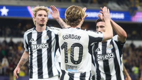 Волтемаде и Гордън поведоха Нюкасъл към гръмка първа победа в ШЛ