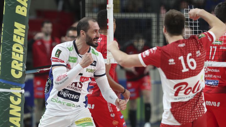 Матей Казийски и Тренто взеха дербито с Лубе и излязоха начело в Италия 🏐