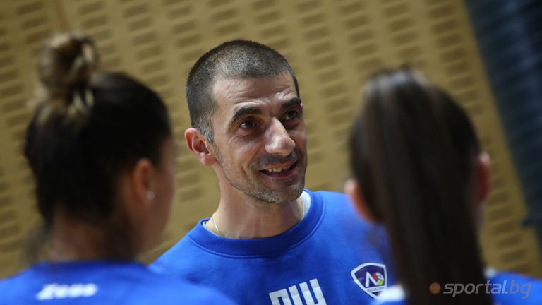 Петър Шопов се завърна в Левски София 42 годишният специалист ще бъде
