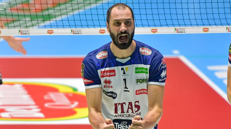 На 38 години българската волейболна звезда Матей Казийски в момента