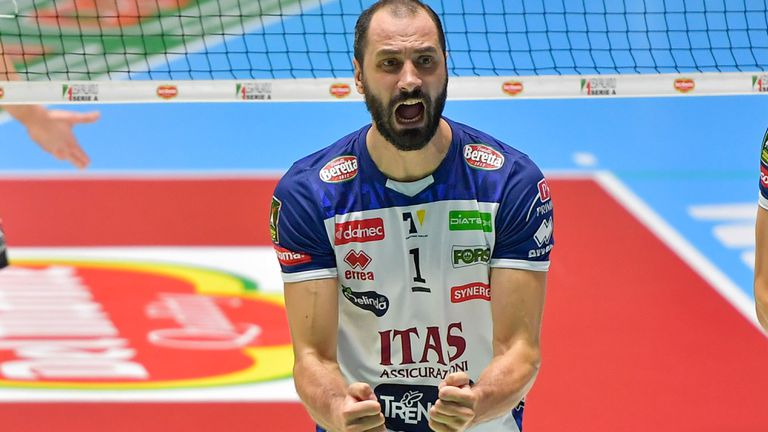 Българската волейболна звезда Матей Казийски и тимът на Итас Трентино