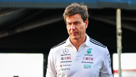 Защо Тото Волф е в раздвоени за второто място на Мерцедес през 2025 година