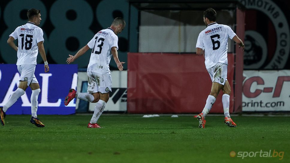 Славия удари Септември с гол на бивш герой на Левски и се залепи зад ЦСКА