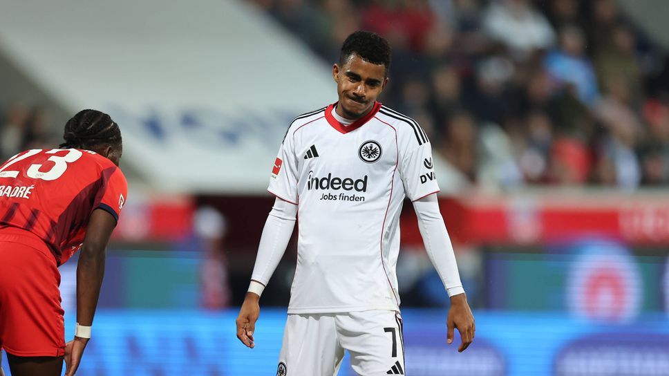 Айнтрахт (Франкфурт) не успя да пречупи последния в Бундеслигата