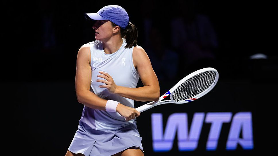 Номер 2 в световната ранглиста Ига Швьонтек стартира с убедителна