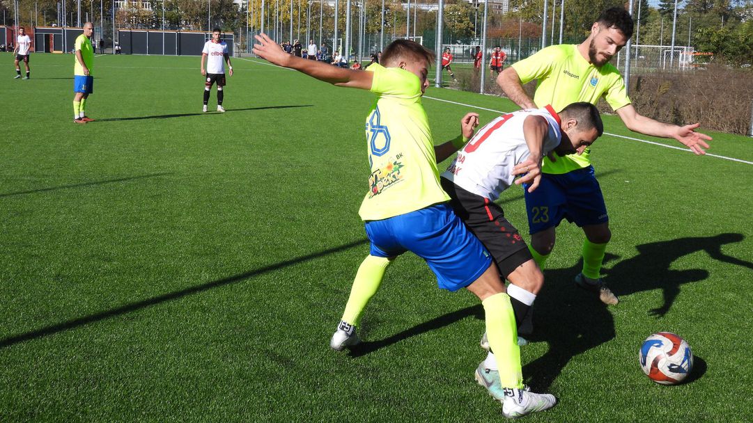 Марица (Пловдив) попари „розите“ накрая и остана на върха