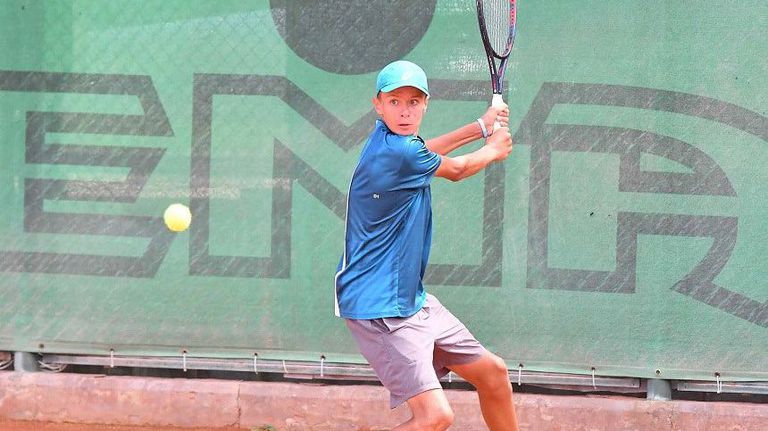 Николай Неделчев се класира за полуфиналите на турнира по тенис