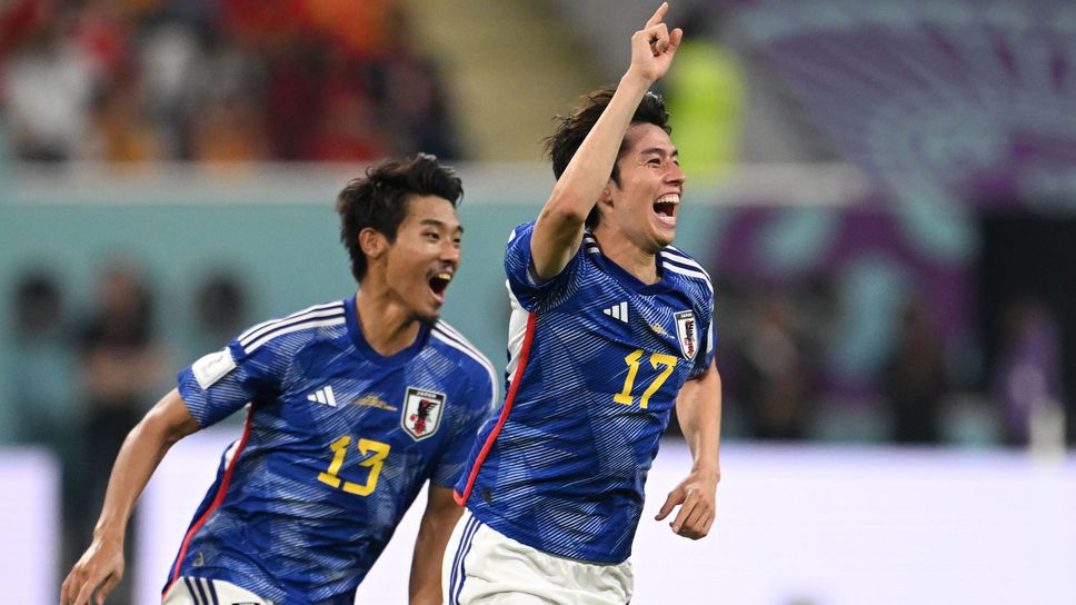 Вдъхновена Япония съсече Испания със спорен гол и спечели групата