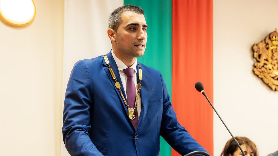 Кметът на Пазарджик Петър Куленски: Не съм аз човекът, който унищожава спорта в града