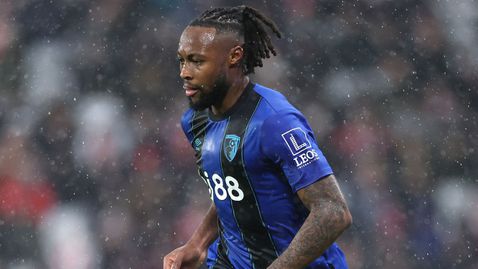 Челси се включва в битката за Семеньо