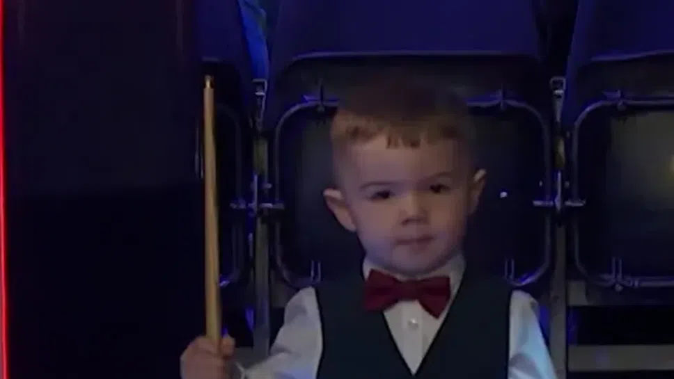 Най-новата снукър звезда е само на 2 годинки!