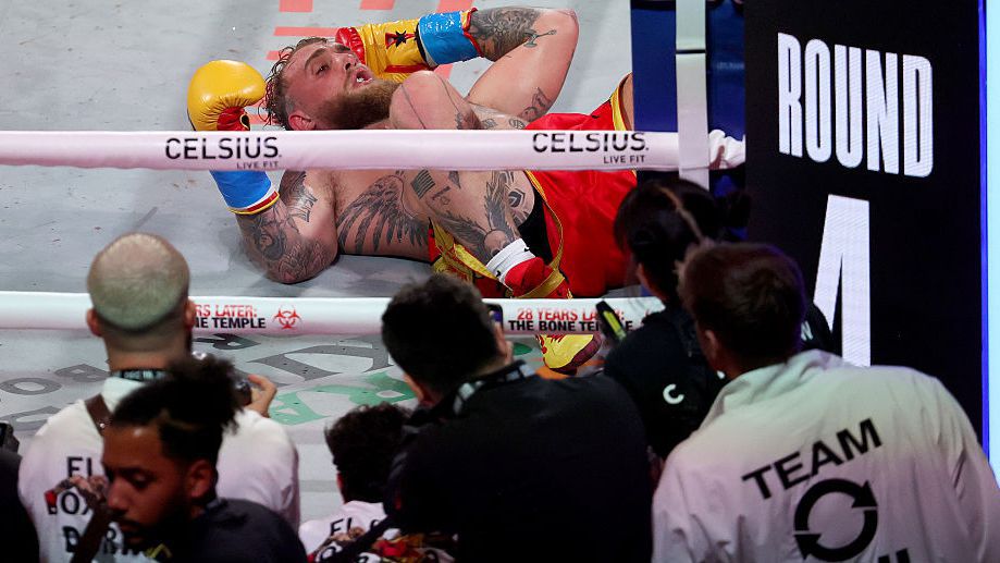 Загубата с нокаут от Антъни Джошуа донесе на Джейк Пол