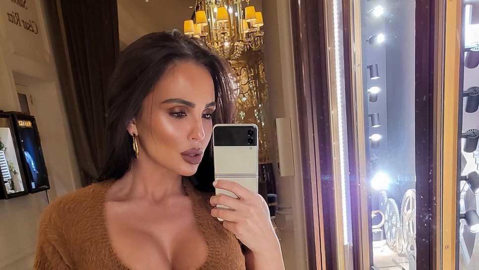 Николета с разголени снимки от Малдивите