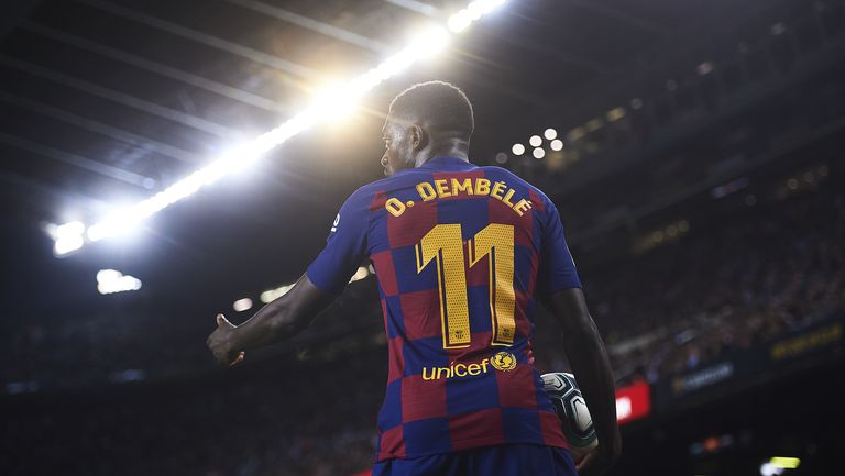 Манчестър Юнайтед или Ювентус стоят зад решението на Дембеле, смятат в Барселона
