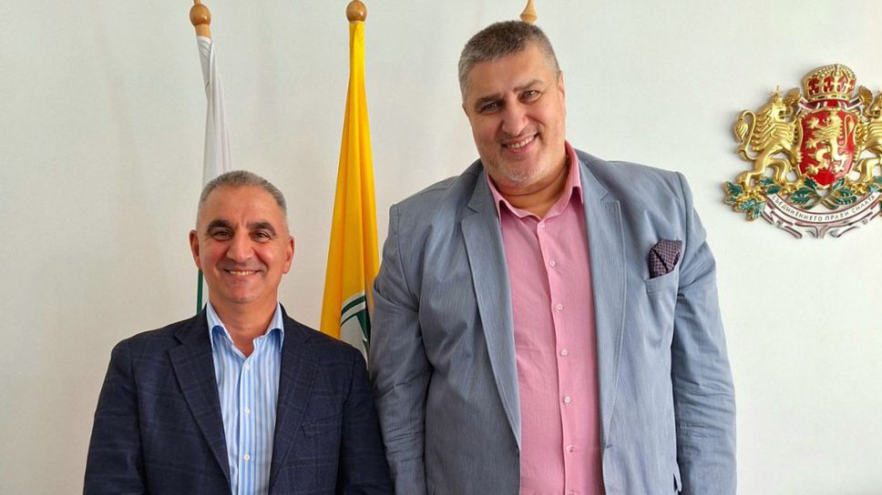 Любо Ганев и кметът на Гурково обсъдиха създаването на волейболен клуб