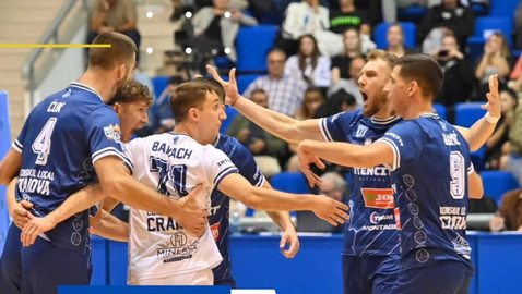 Димитър Дулчев и Светослав Станков изведоха Крайова до победа №12 в Румъния