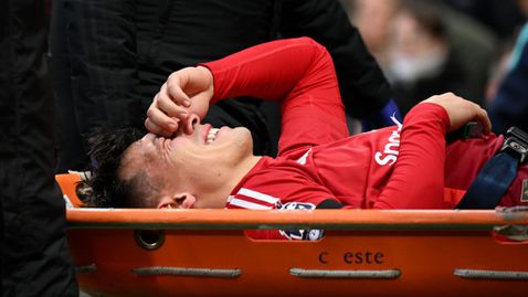  В Ман Юнайтед се надяват на завръщането на позабравен бранител 