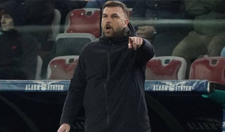 Още един италиански опашкар се раздели с треньора си