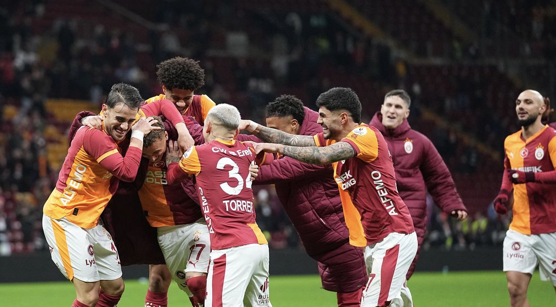 Галатасарай мачка с две дузпи и автогол