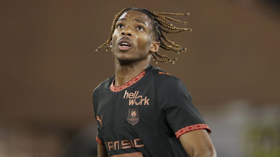 Ливърпул спечели битката за един от най-перспективните защитници в Европа