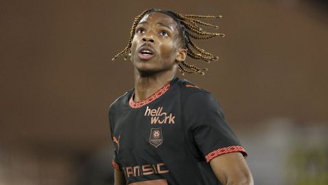 Ливърпул спечели битката за един от най-перспективните защитници в Европа