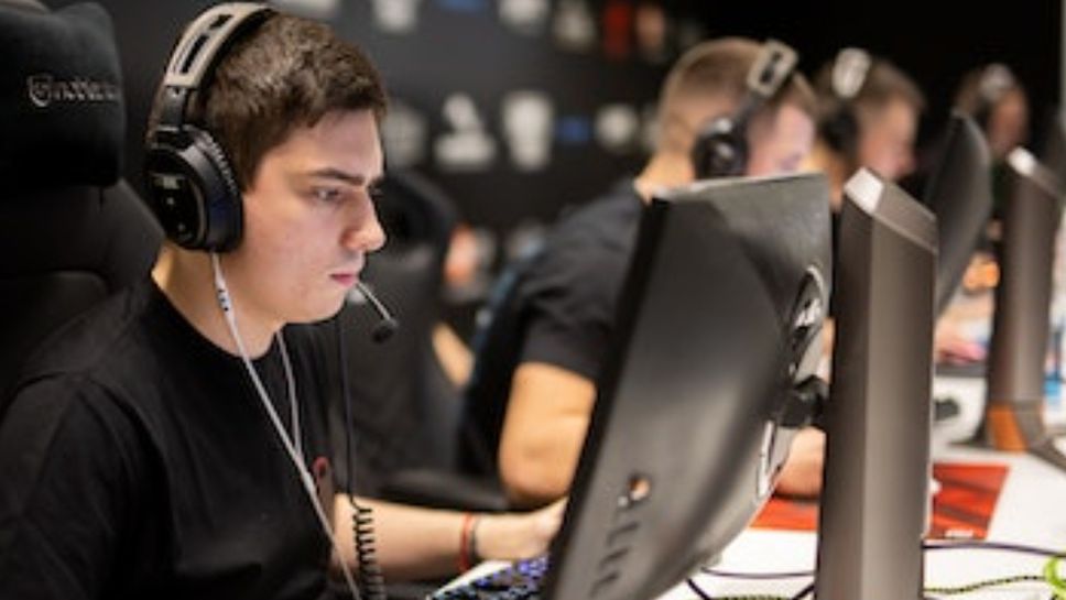 500 не се справи с бившия тим на Денис "Grashog" Христов