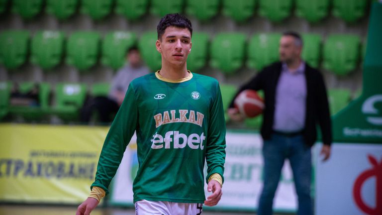 Талантът на Балкан Ботевград Александър Гавалюгов ще вземе участие на