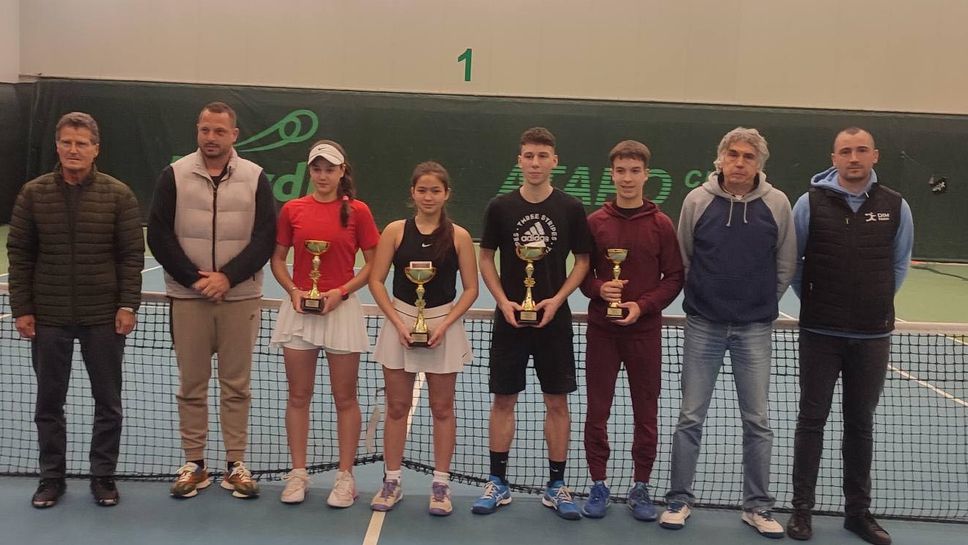Ангел Владов и Галена Кръстенова са държавни шампиони до 18 години