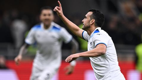 Лацио покоси 10 от Милан с дузпа в последните секунди