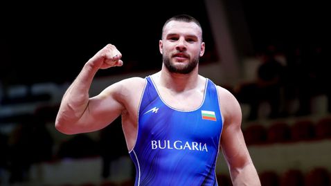 UWW нареди Милов и Новиков сред най-зрелищните борци при класиците