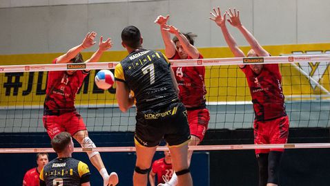 Николай Къртев заби нови 5 блока за успех №21 на Прага