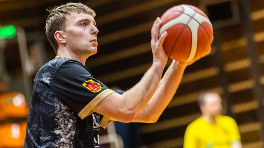 Миньор се раздели с още един играч