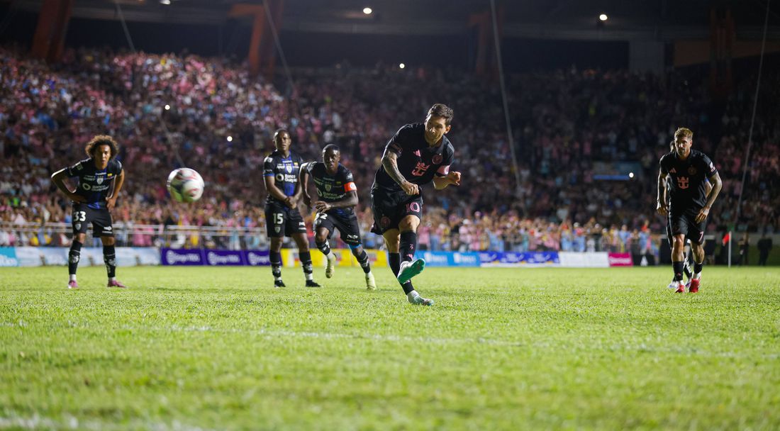 Неуморим! Меси поведе Интер Маями към волеви обрат