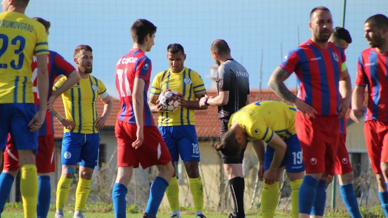 Лидерът на Югоизточната Трета лига Крумовград записа нова победа в