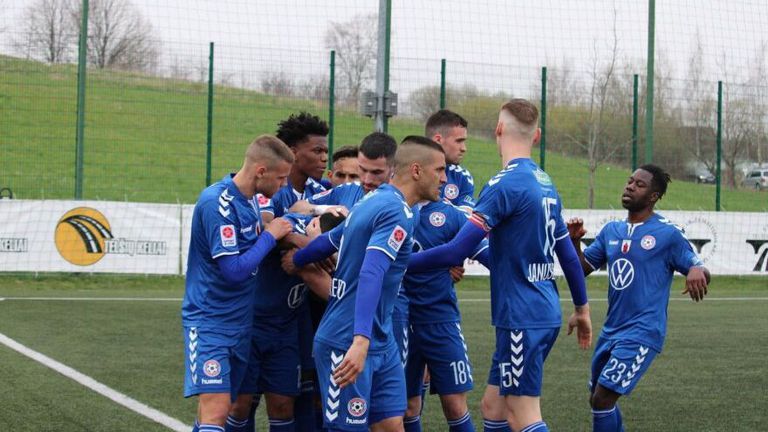  Наско Милев и Панавежис не престават да водят в Литва 