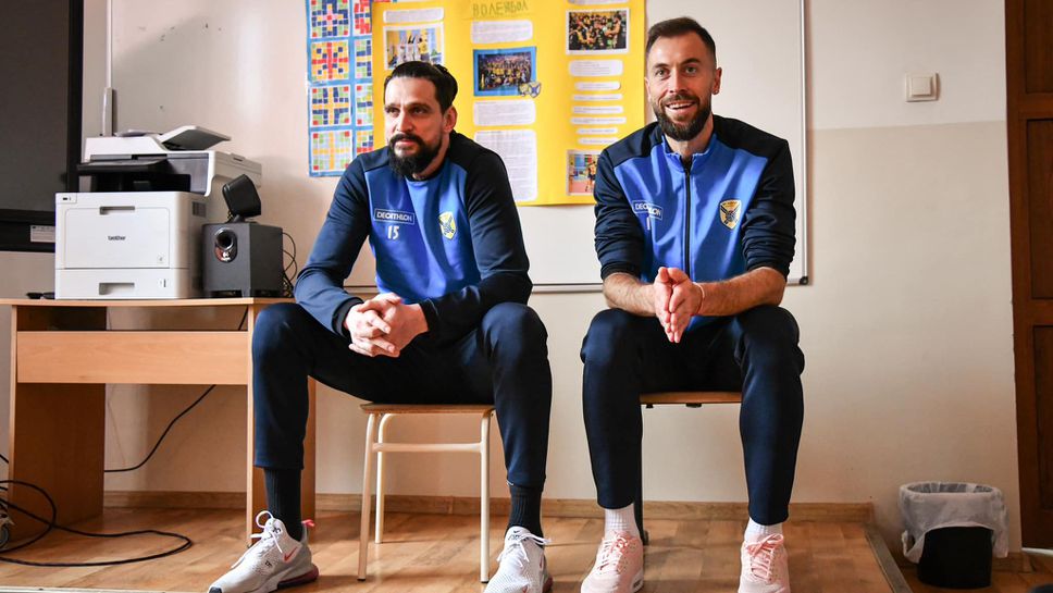 Волейболисти на шампиона Хебър гостуваха на ученици в седмицата на спорта