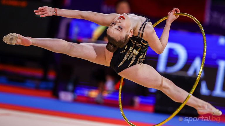 Шампионката в многобоя от Световната купа по художествена гимнастика в