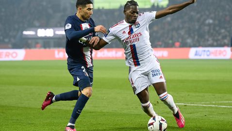 Пари Сен Жермен проспа второто полувреме срещу Лион и записа осма загуба през 2023 г.