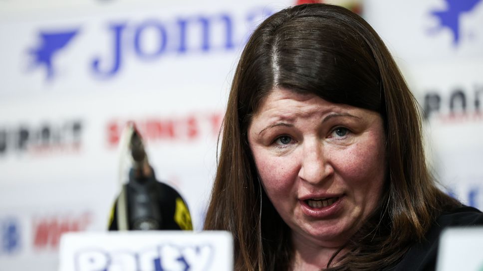 Златева бясна на Добрев: Дубай, Малдиви и оставка, която никой не е виждал!