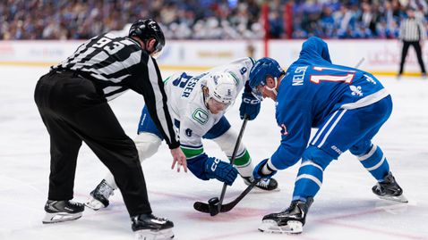 Последният в НХЛ с изненадващ успех срещу лидера в класирането в мач с 14 гола