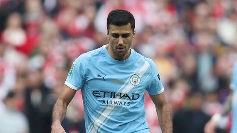 Ман Сити предложи нов договор на Родри