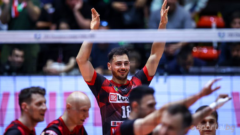 Един от лидерите на новия шампион Нефтохимик 2010 Бургас Аксел